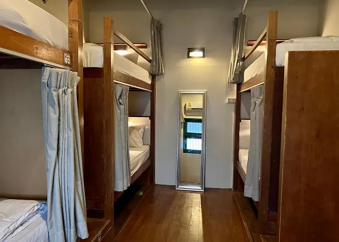 Suneta Hostel Khaosan