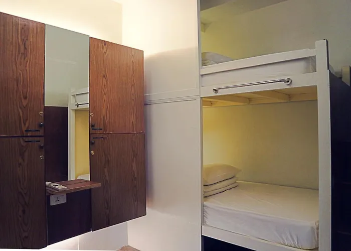 Suneta Hostel Khaosan