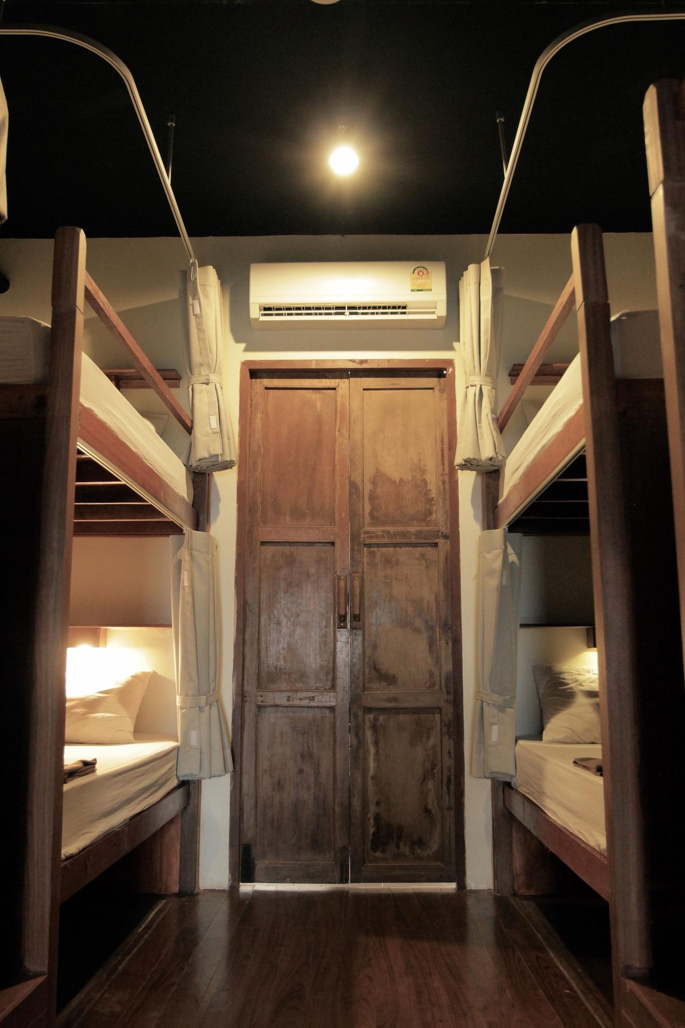 考山桑尼塔旅馆